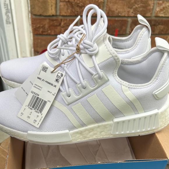 Men’s adidas NMD R1 Primeblue Shoes - Picture 1 of 5